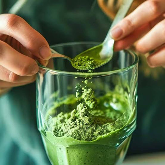 5 Easy Ways to Use Moringa Powder in Smoothies, Tea & Everyday Cooking