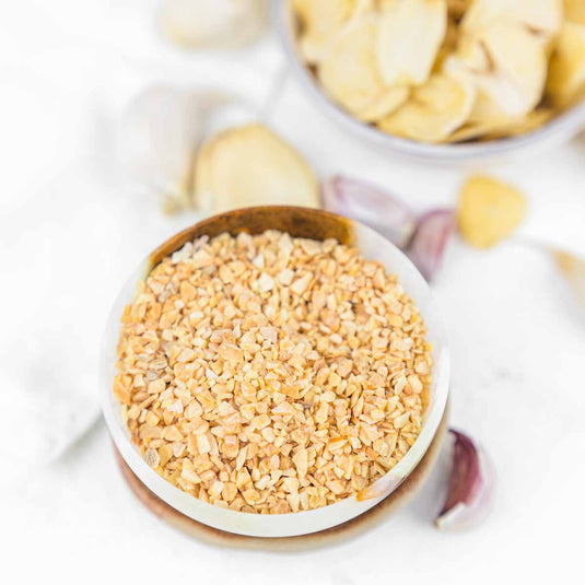 Why Garlic Granules Are Better Than Raw Garlic for Busy Kitchens
