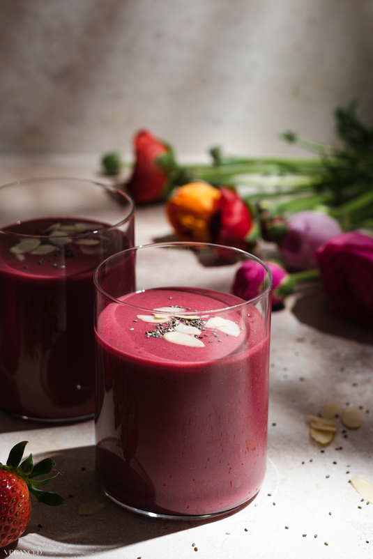 Beetroot Powder Smoothie Recipe for a Natural Energy Boost